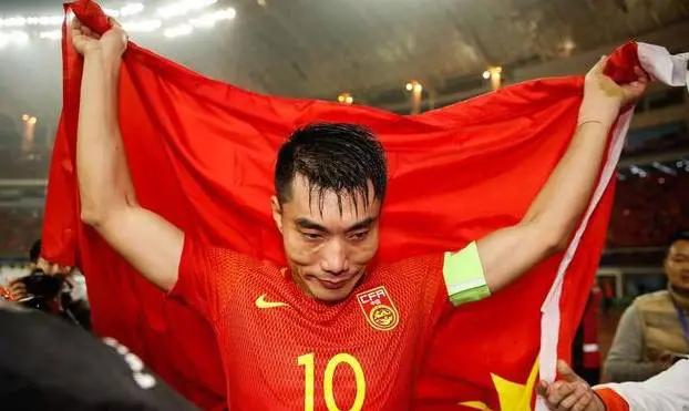 开云-JackeyLove焦点对战，字母哥与60激战TL分钟，领先优势明显胜负难料！比赛高潮迭起的简单介绍