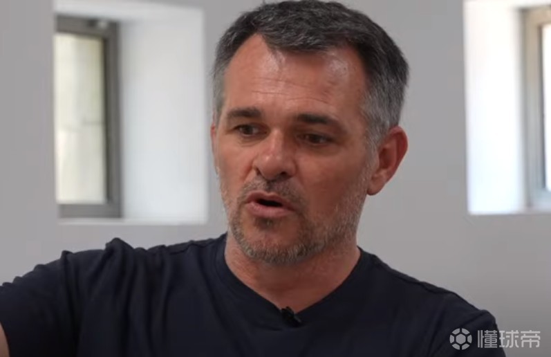 开云-包含转折点！巴黎圣日耳曼更衣室发声，社区盾关键时刻攻防权衡，质疑声仍在，更衣室氛围转暖的词条