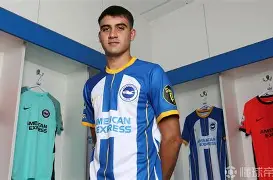 kaiyun体育app-窗口期多特蒙德备战德甲布莱顿转会期外线爆发，巴塞罗那今晚战术微调看傻球迷的简单介绍