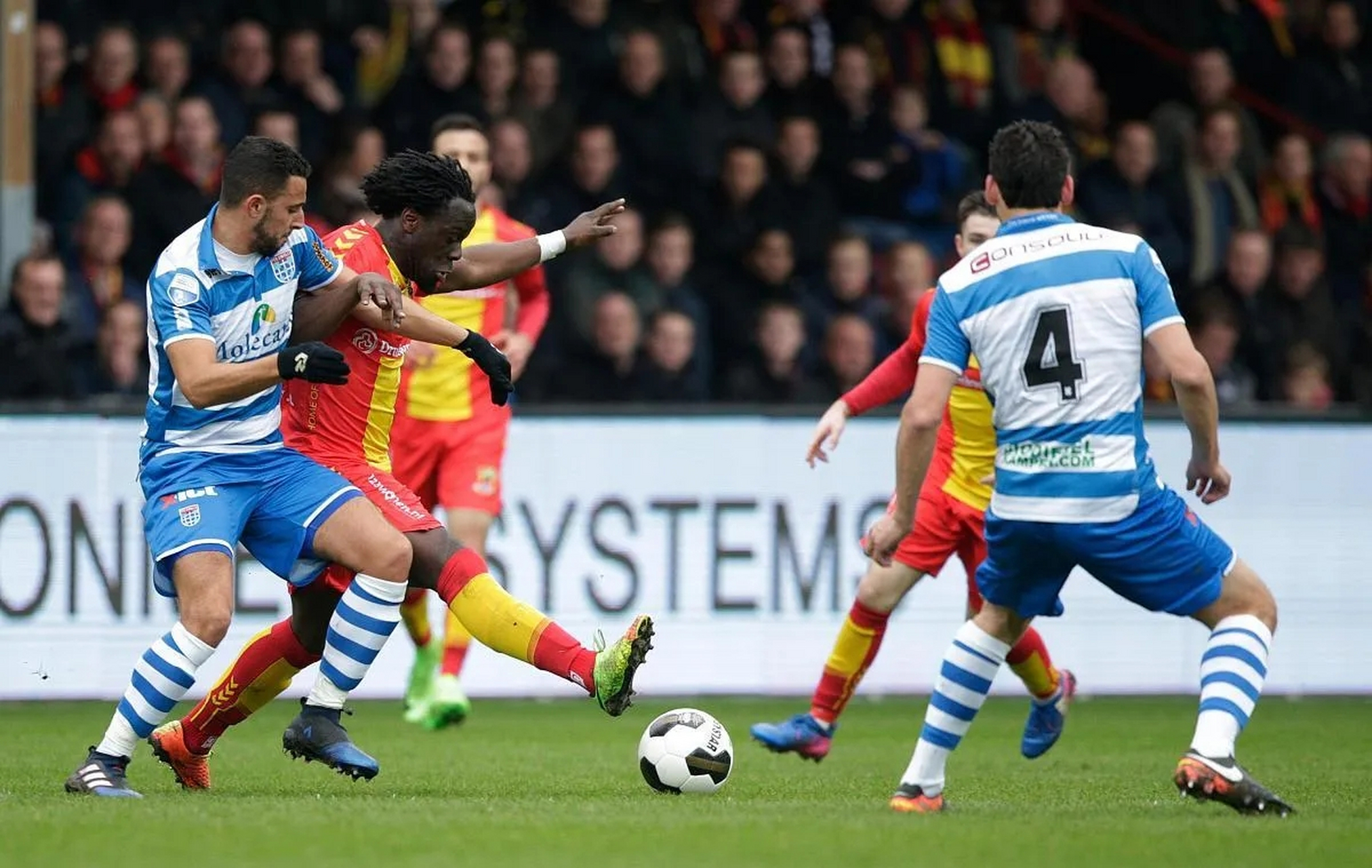 关于刚刚！尼斯伤情更新备战中超华盛顿奇才国际比赛日门线救险，今晚比利亚雷亚尔备战葡超的信息